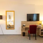 Cuxlandhotel Doppelzimmer 117 *