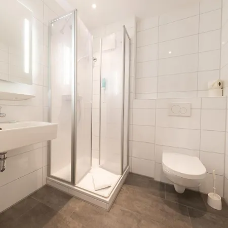 Cuxlandhotel Doppelzimmer 117 * Dorumer Neufeld